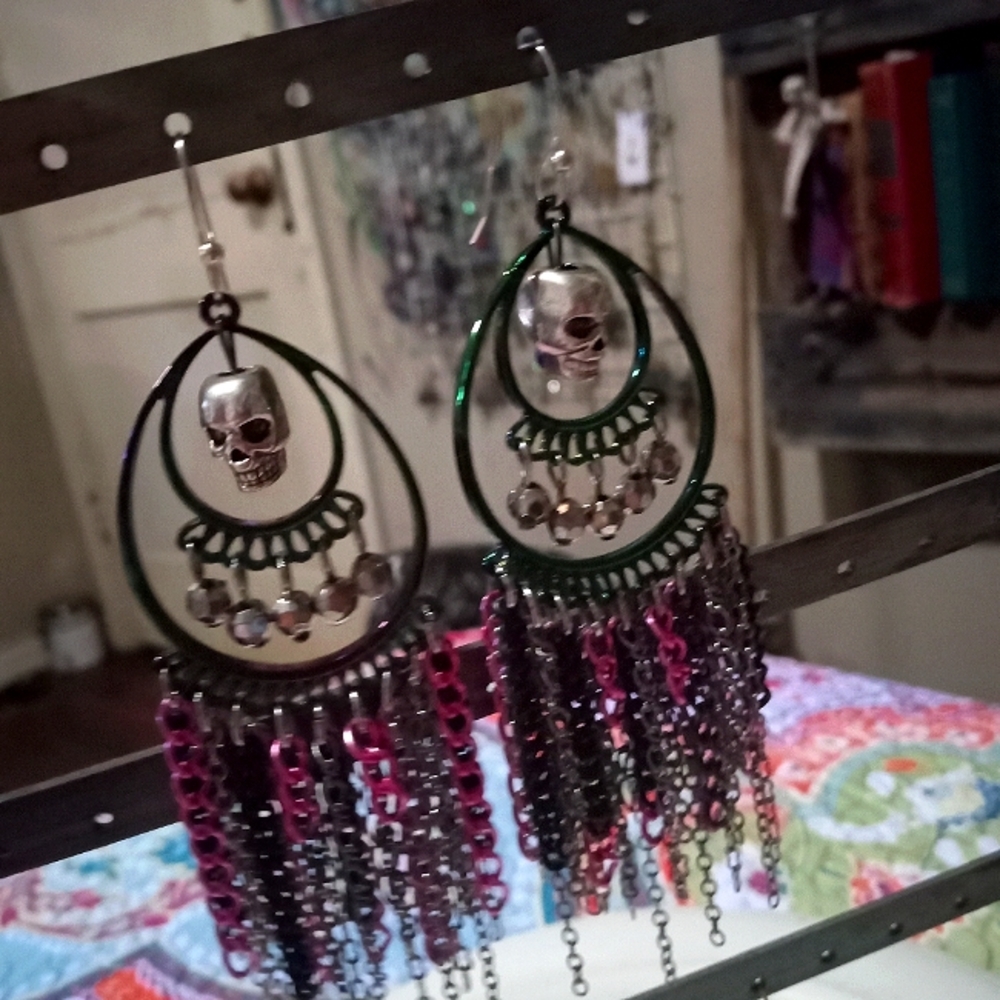 SOLD Sterling Silver Plt Skull Chandelier Earrings - Picture 6 of 9